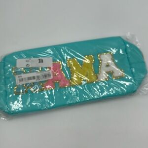 NWT “Mama” Cosmetic/Toiletry Bag